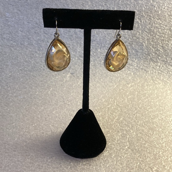 NWOT - Ricki’s Silvertone Pear Shaped Citrine Pinwheel Crystal Pierced Earrings - Picture 5 of 11